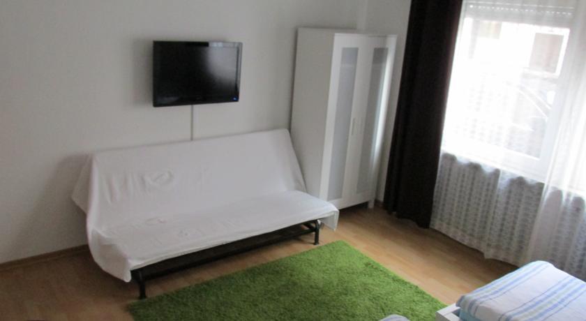 Apartments Mayen Chambre photo